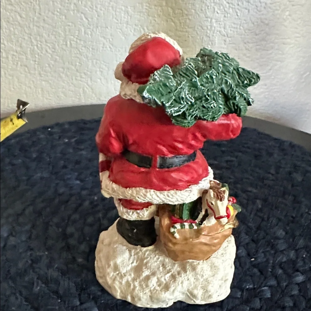 Vintage Santa Claus Figurine with Christmas Tree - Picture 3 of 6